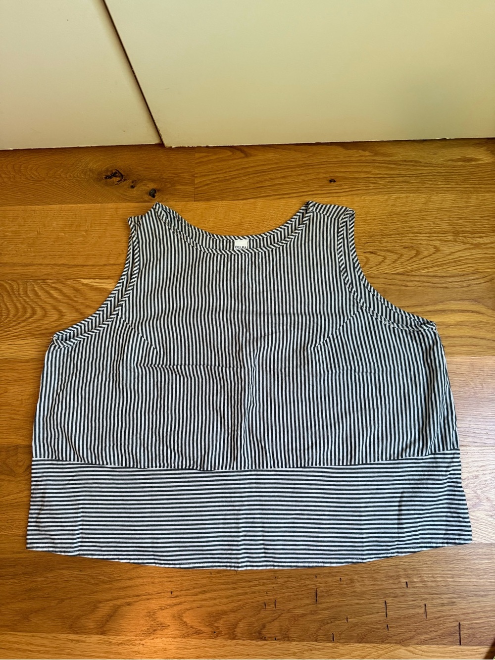 Striped Sleeveless Top - Black & White